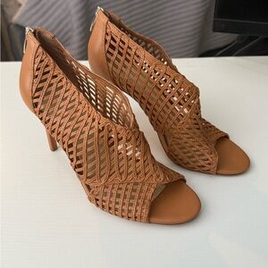 Vince Camuto Tan Heeled Sandals